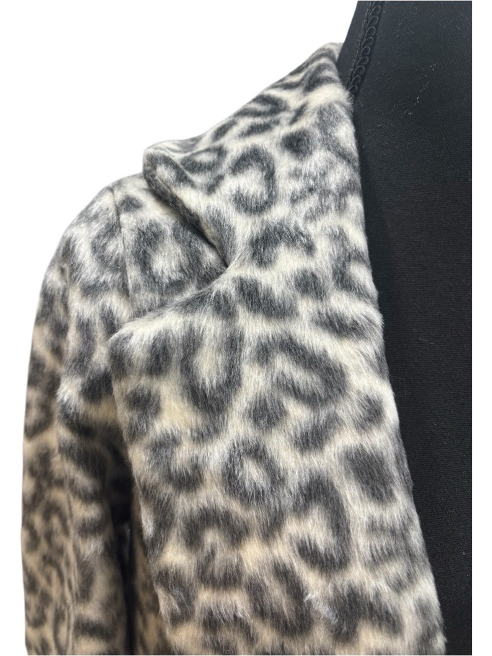 🖤 ✨ LEOPARD PRINT FAUX FUR COAT ✨ 🖤 - Picture 5 of 8